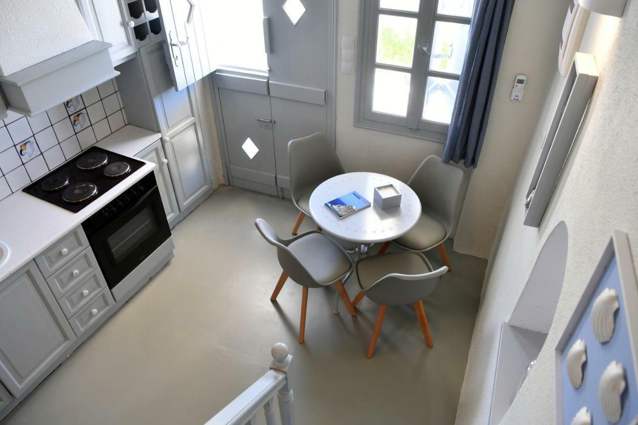 בית נופש Almyra Seaview Maisonette In נאוסה